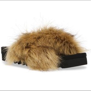 Steve Madden Fuzzy Slippers Sz 9